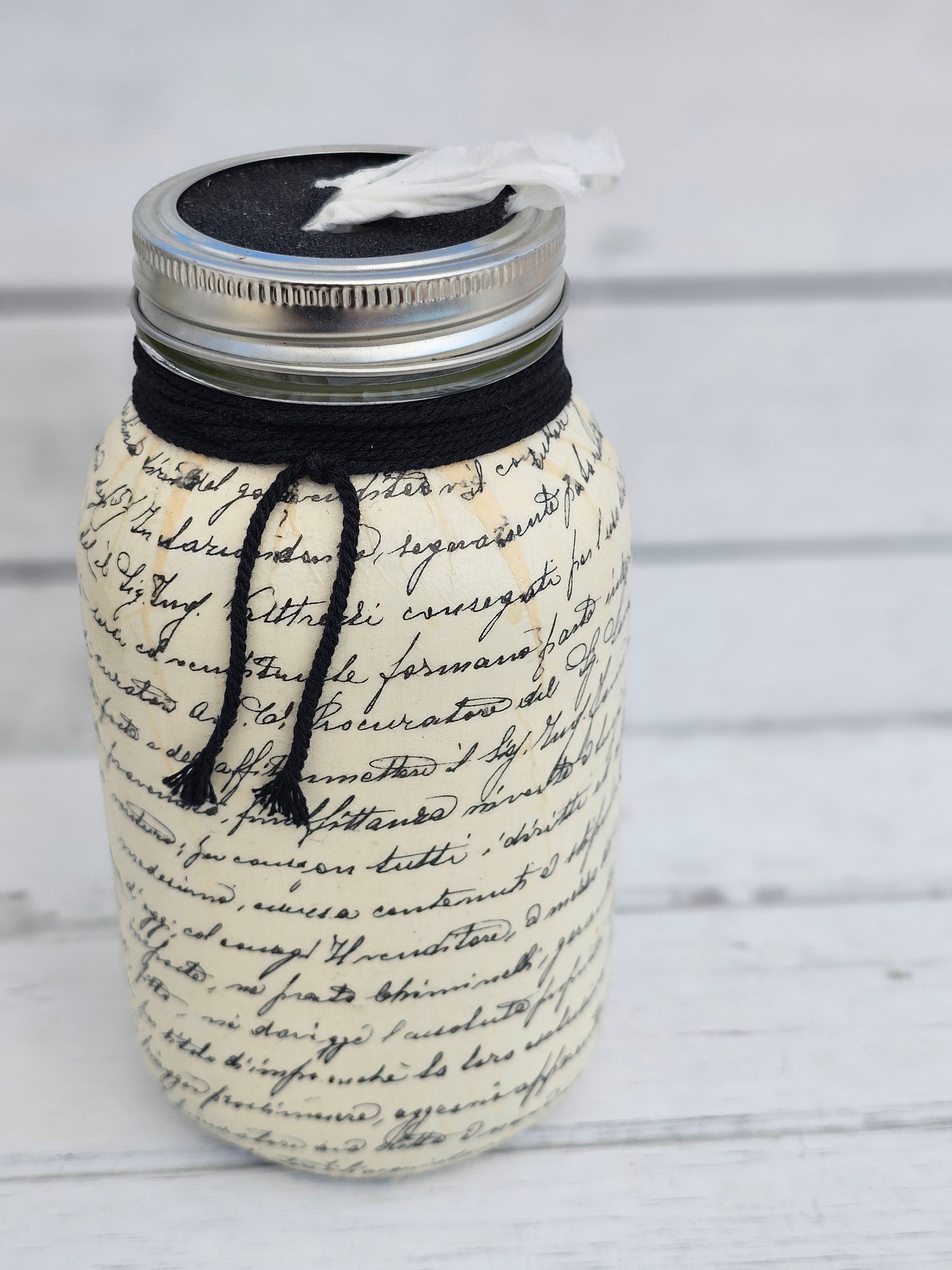 Decorative Tissue Jar (Calligraphy)